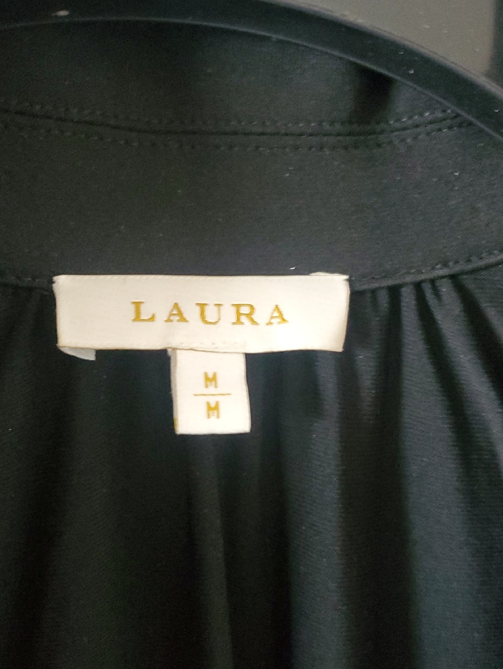 Laura - Picture 3 of 4